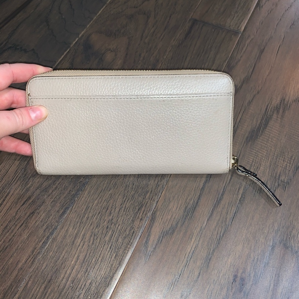 Kate Spade wallet - Picture 2 of 4